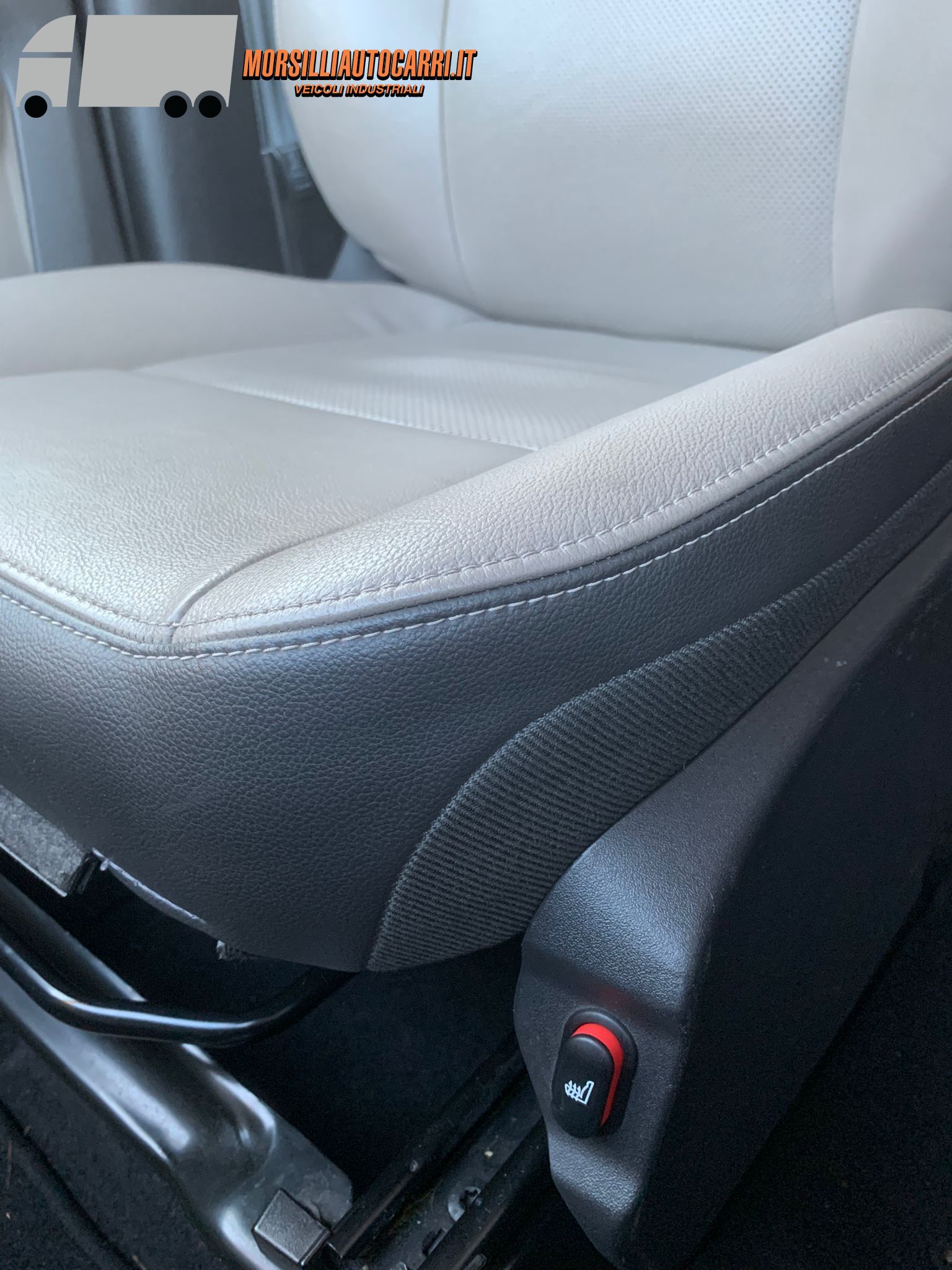 FORD TOURNEO 170 CV – 8 POSTI